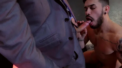 menatplay: Hard Times: Stealing Money Leads to Hot Payback