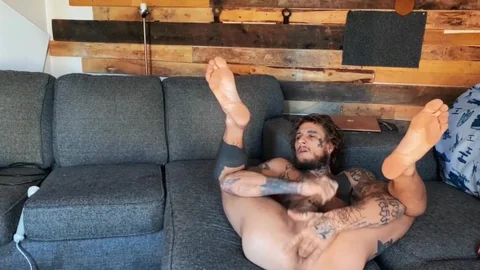 MEN - Muscle feels the need for fucking
