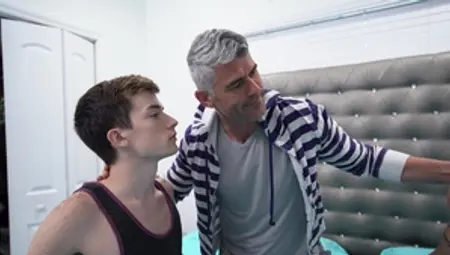 Family Dick: Innocent Boys Caught by a Pervy Pop