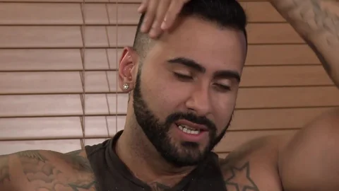 MenOver30.com: Gay Johnny fucked all the way in backstage