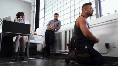 Kinky Couple Calls on Chase
