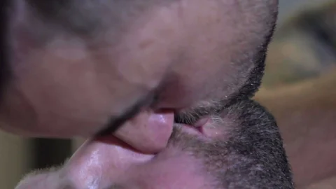 Bro Seeking Bro: Explosive Climax after Intense Riding