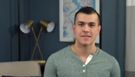 Sean Cody: Solo athletic Ayden sex toys