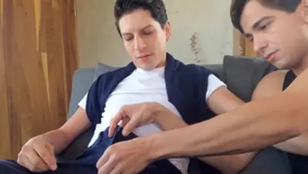 Latin Leche - Hunk feels like loud sex