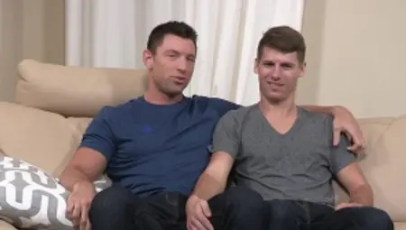 SeanCody: Shaw next to nervous Emmett bareback sucking cock