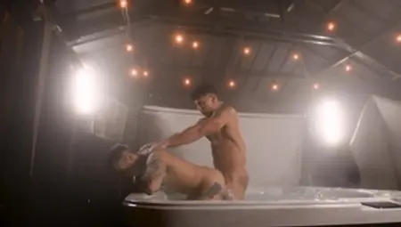 masqulin: Ski Buds Explore New Heights