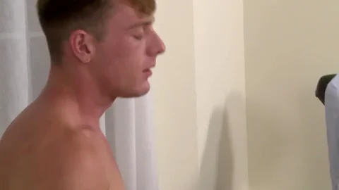 IconMale.com - Athletic rushes hard nailining in HD