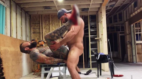 Realitydudes.com: Inked Pupcheer bareback sucking cock